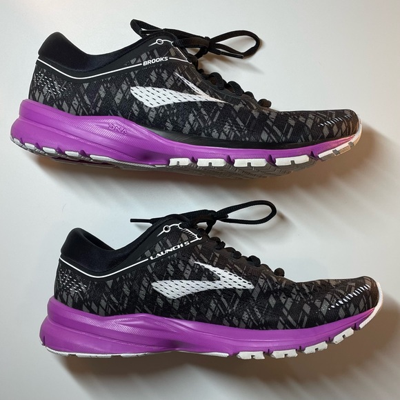 Brooks Launch 5 1202661B090 Running Shoe 9.5B Black Gray White Purple Sneakers - Picture 1 of 9